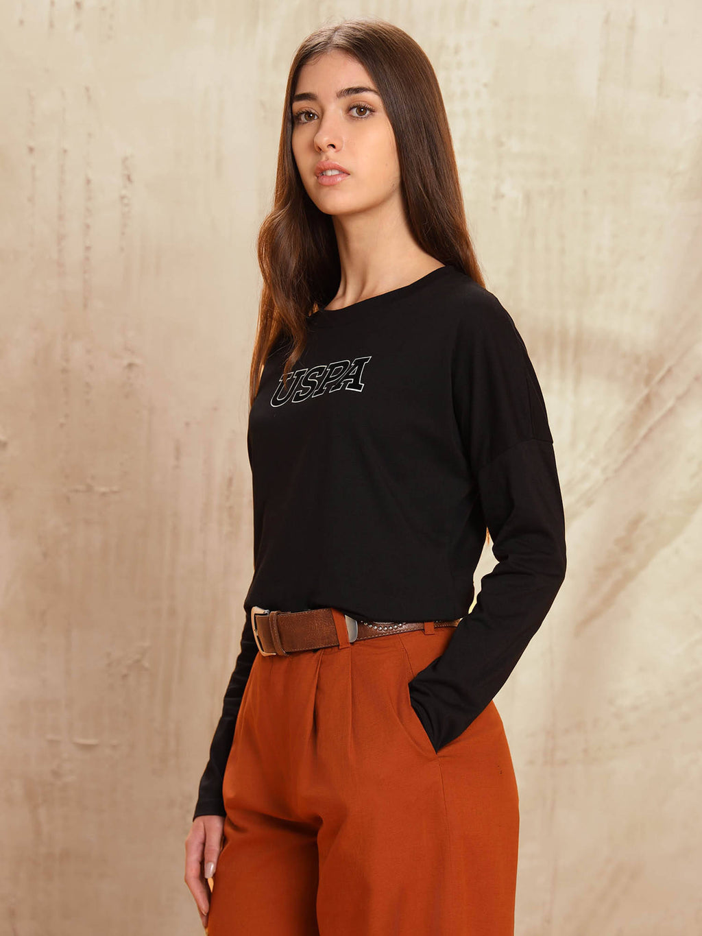 Women Black Solid Regular Fit T-Shirt | PW43 - view 4