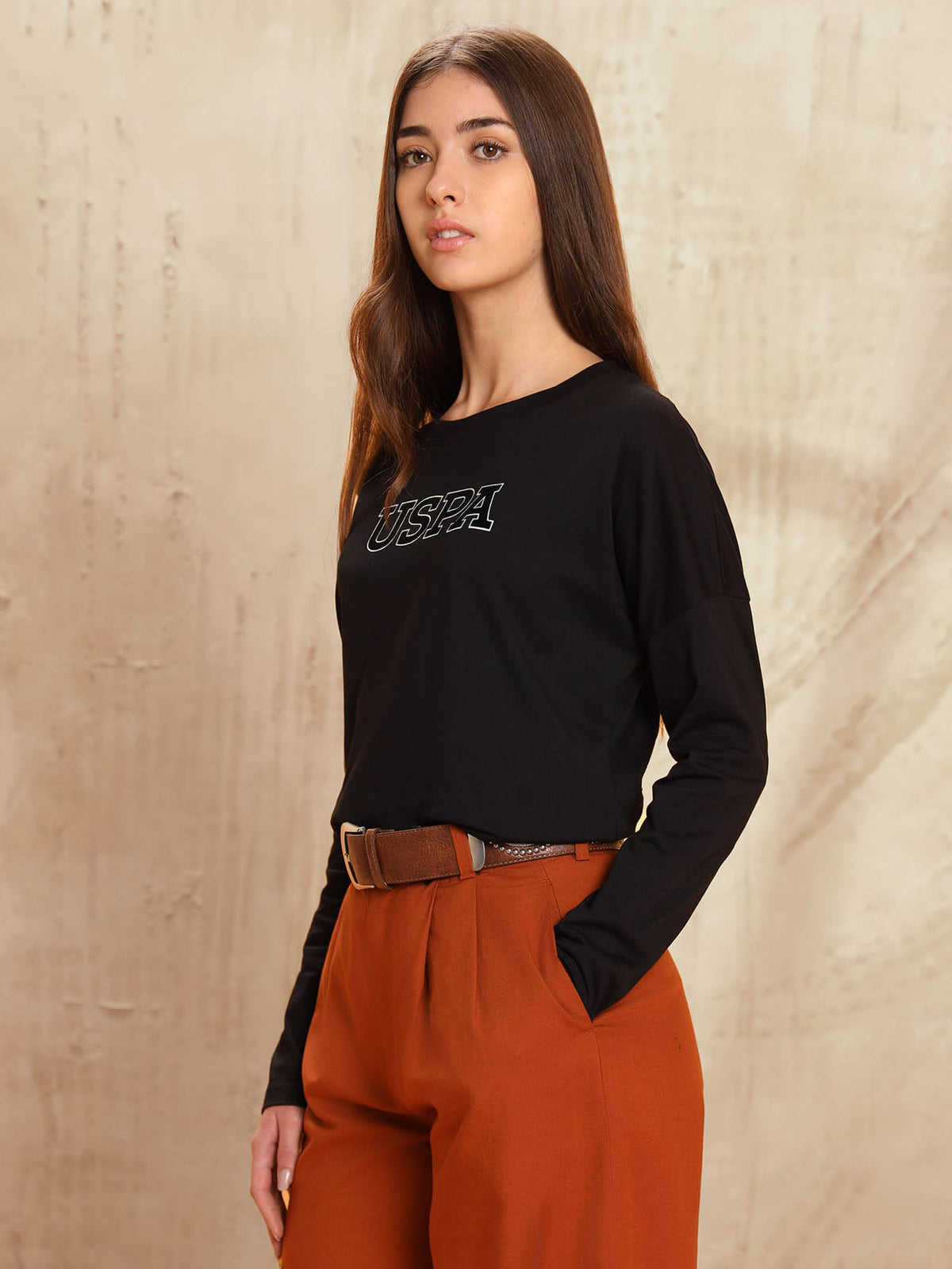 Women Black Solid Regular Fit T-Shirt | PW43 - view 4