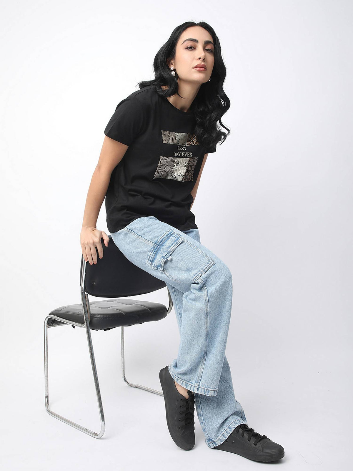 Women Blue Cotton High-Rise Relaxed Fit Dyed Cargo Jeans | BG78 - view 2