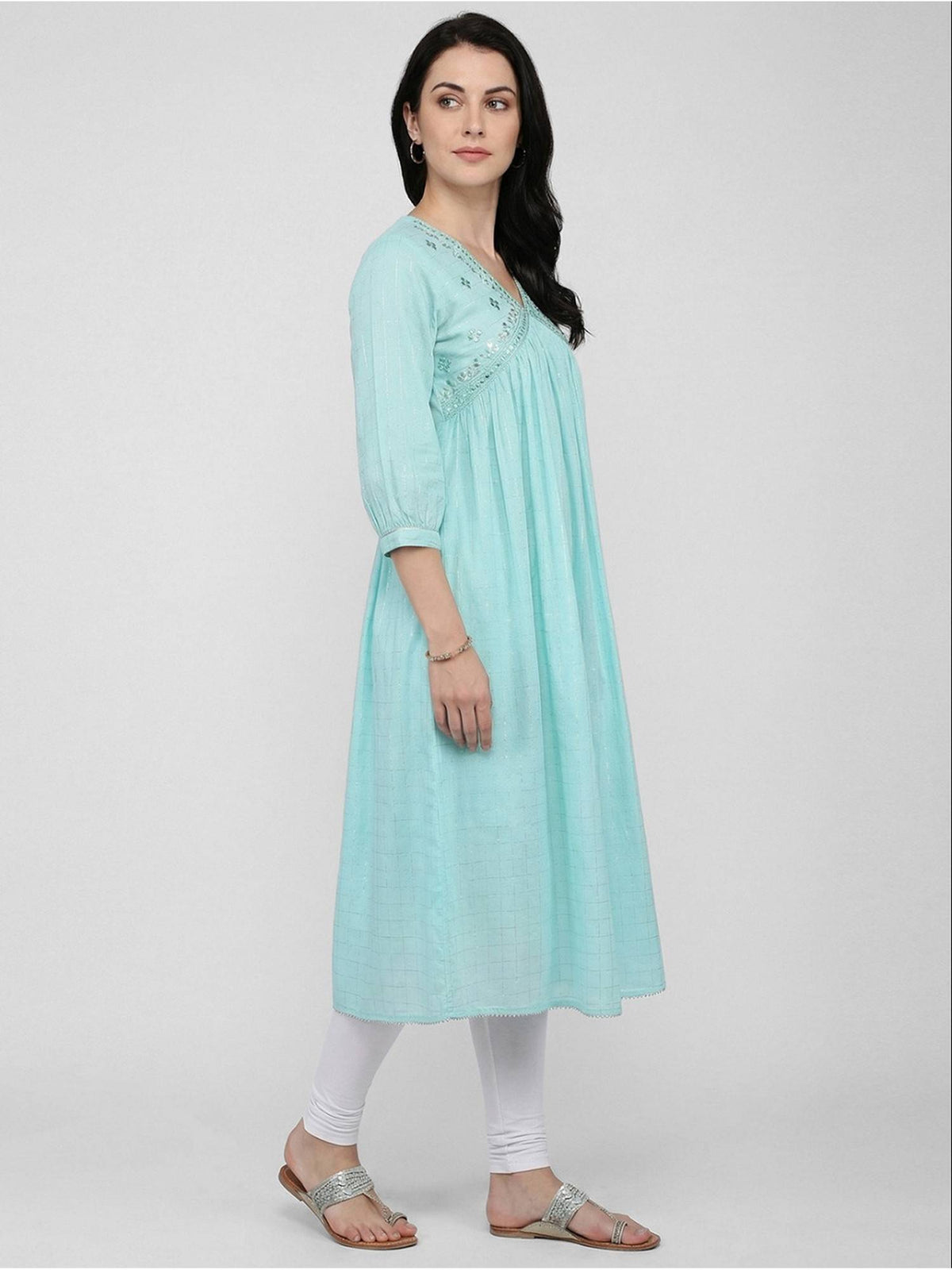 Women Blue Cotton Embroidered Flared Kurta | U3S - view 3
