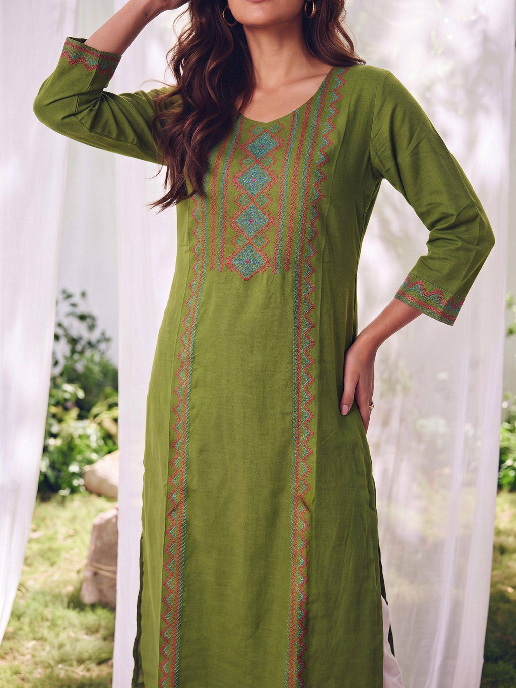 Women Green Rayon Embroidered Straight Kurta | KDG - view 3