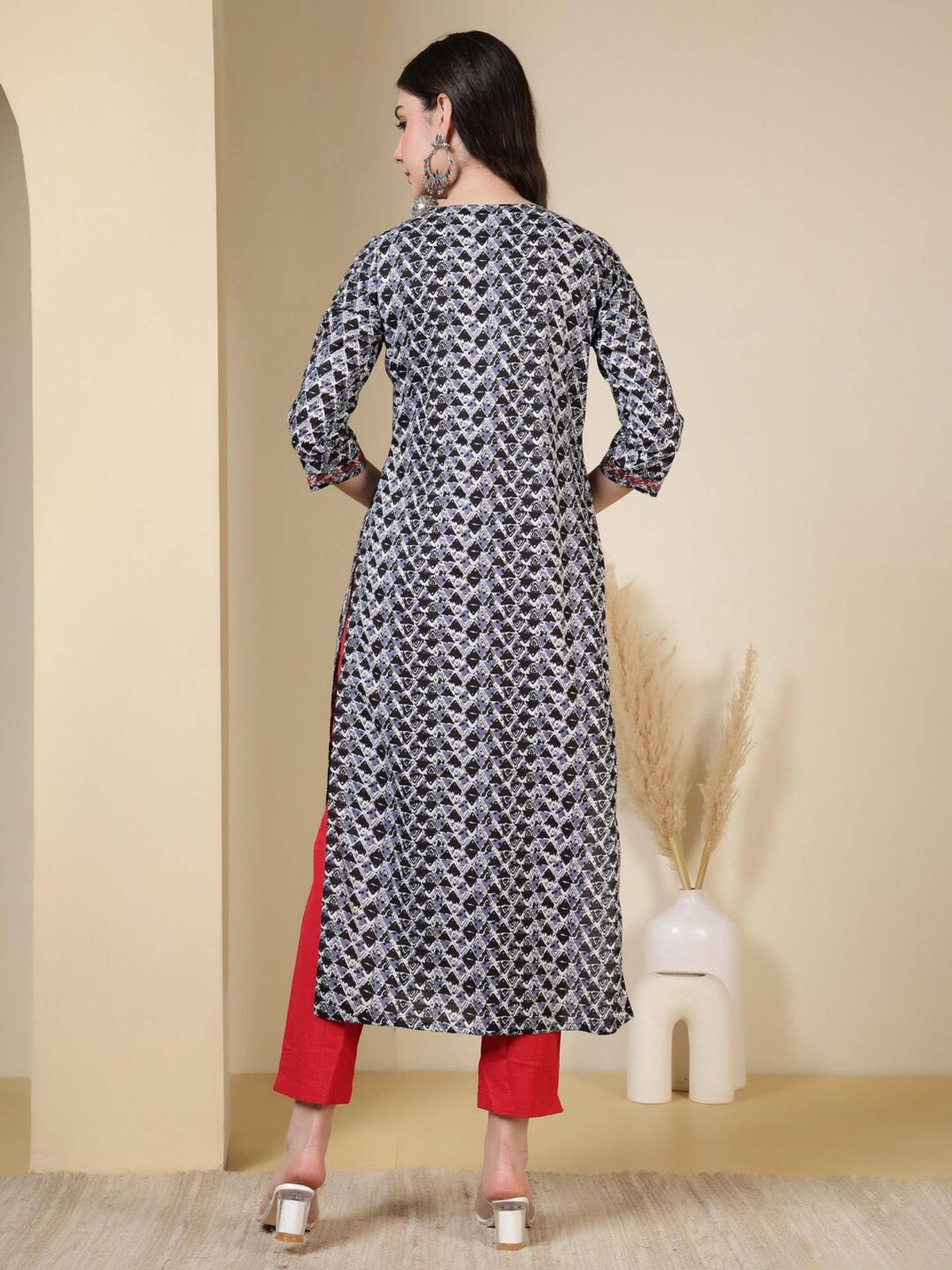 Floral Printed Straight Pure Cotton Kurta - Pink | FY93 - view 17