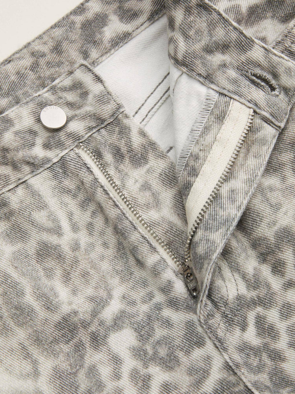 Denim Low Rise Solid Pocket Barrel-leg Jeans | BG78 - view 4