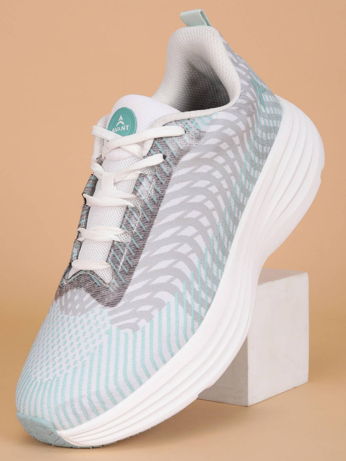 Women's Aeris Running Shoes - Green | SH9 - view 1