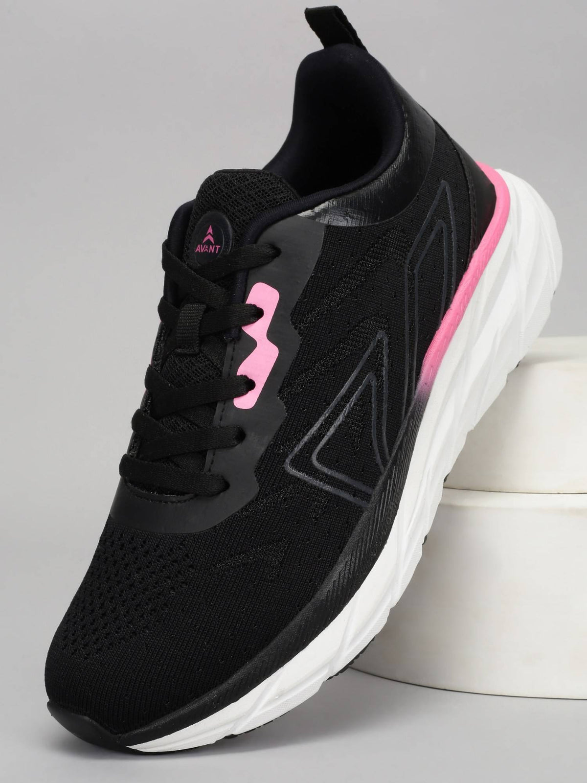 Women's Soara Running Shoes - Black | SH9 - view 1