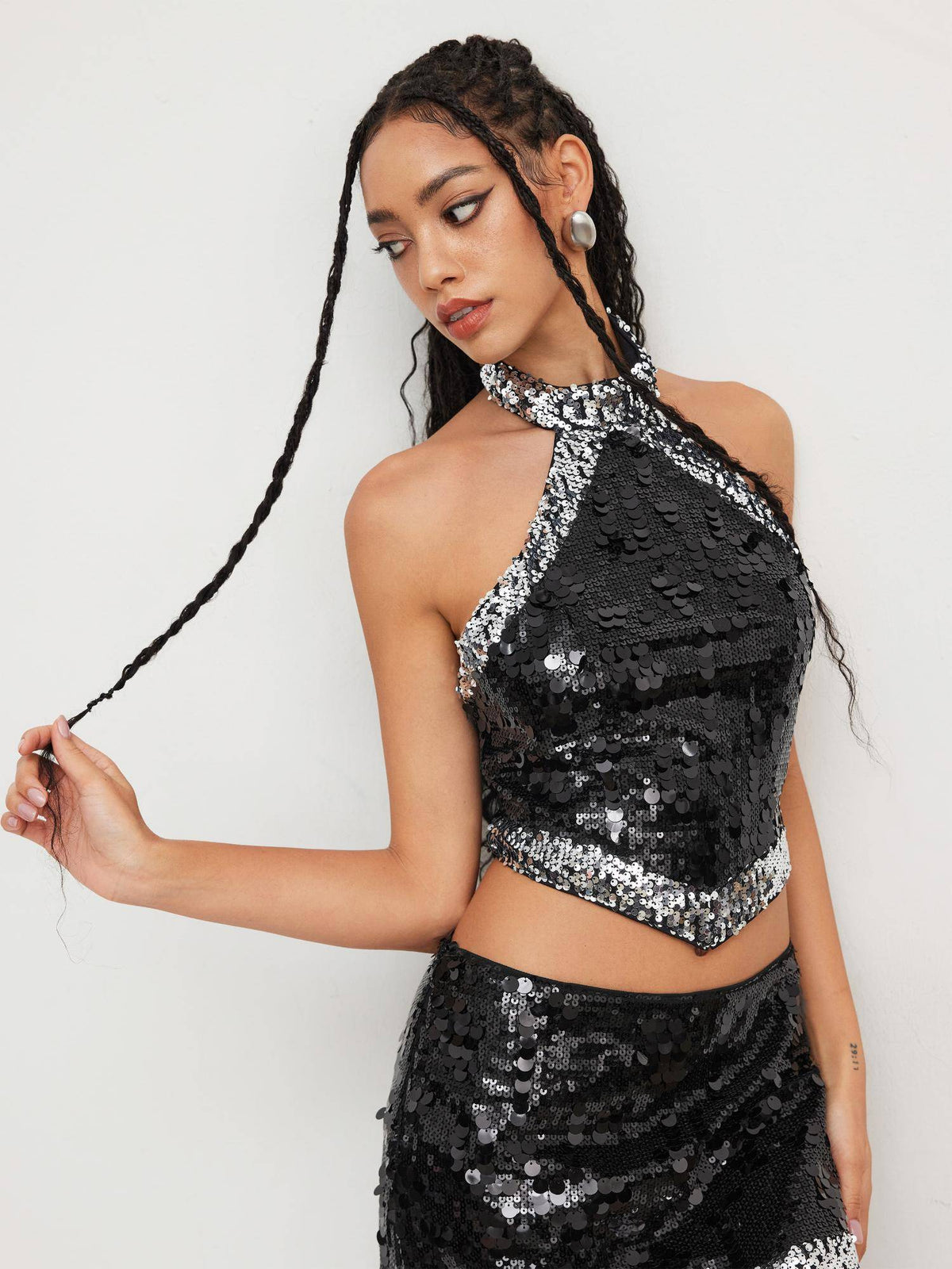 Sequin Halter Neckline Contrasting Binding Crop Tank Top | TT98 - view 5