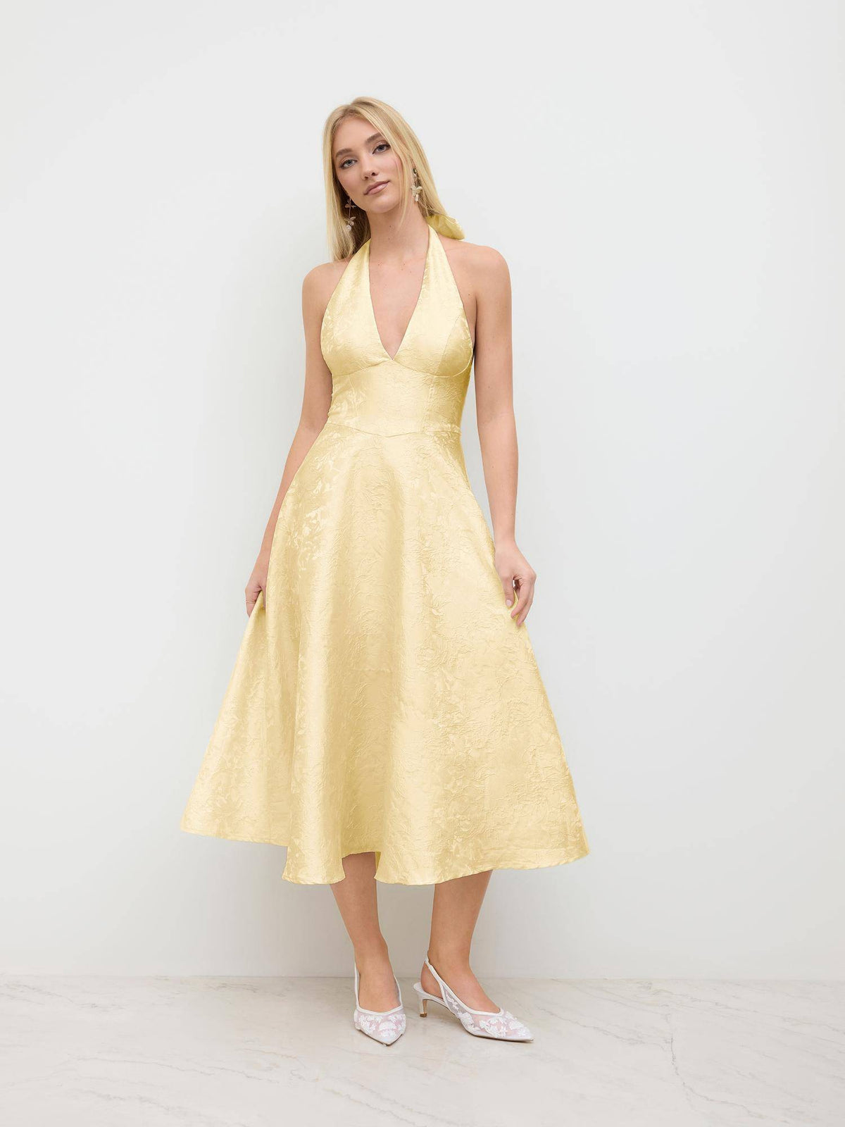 Jacquard Halter Neckline Floral Lace Up Midi Dress | D56 - view 1