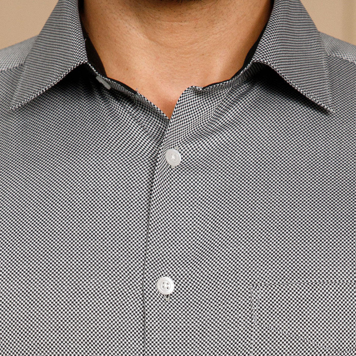 Shepherd Houndstooth Shirt In Smokey Black