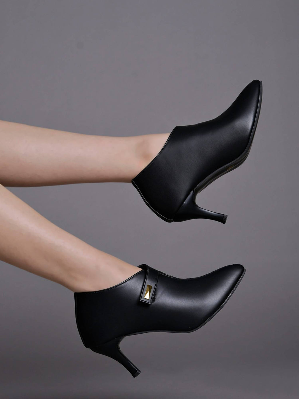 Pointed Toe Black Pumps for Women | H78 - view 3