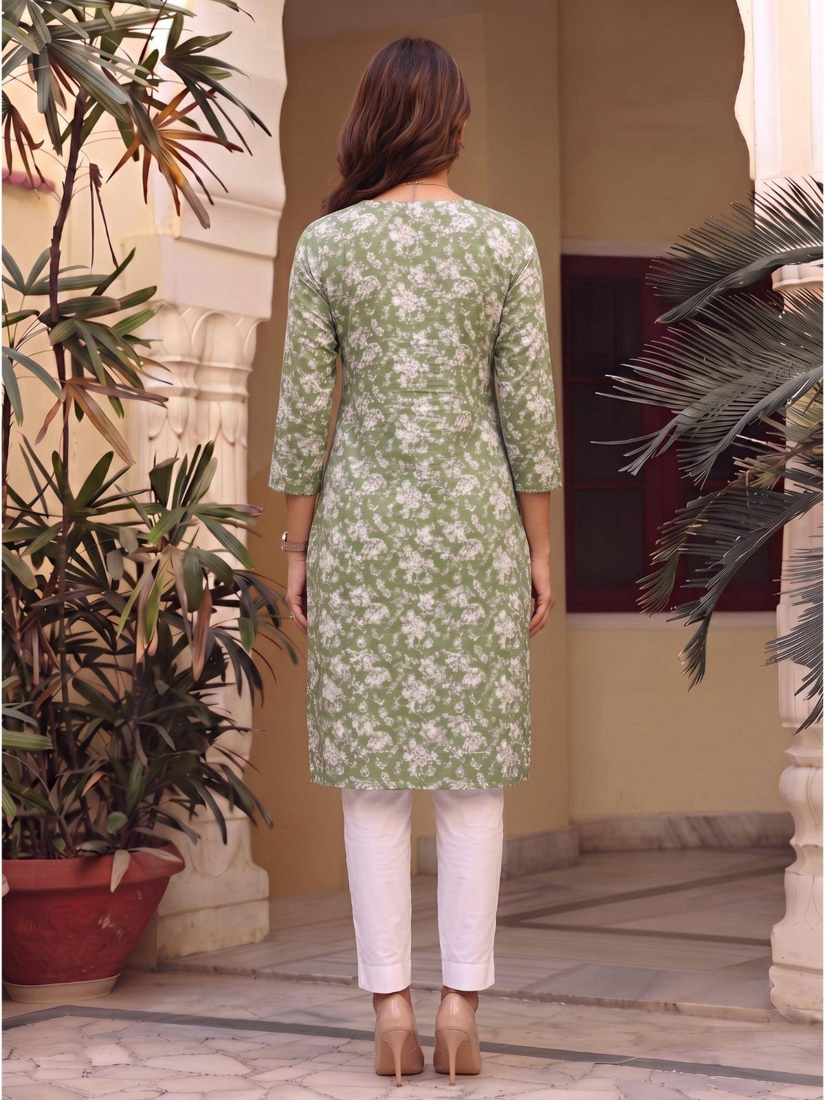Women Green Floral Printed Kurta | KDG - view 3