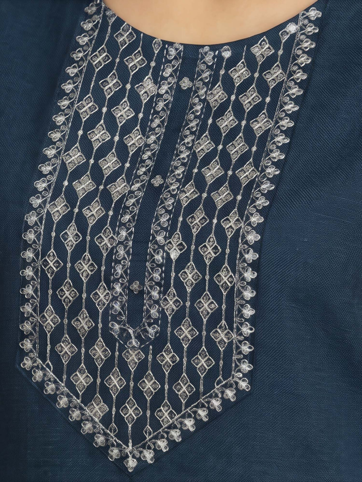 Blue Solid Thread Work Sleeveless Kurta | U3S - view 4