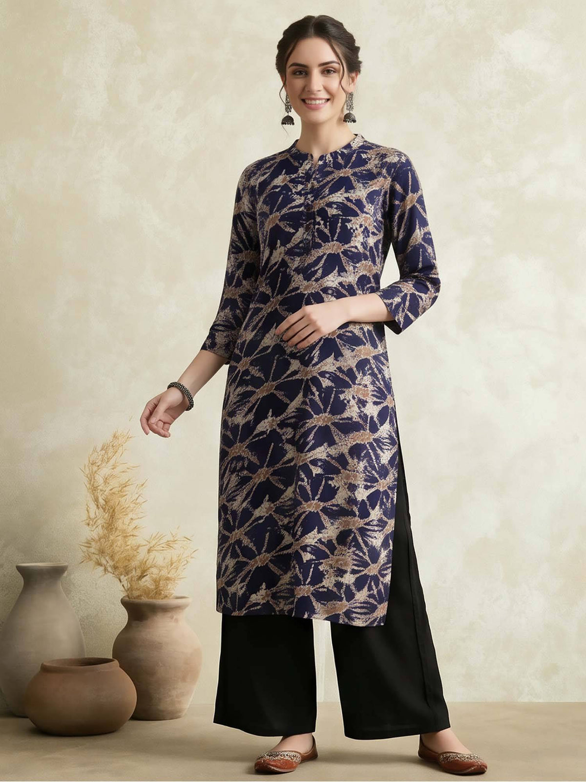Women Maroon Thread Embroidered Cotton Kurta | U3S - view 7