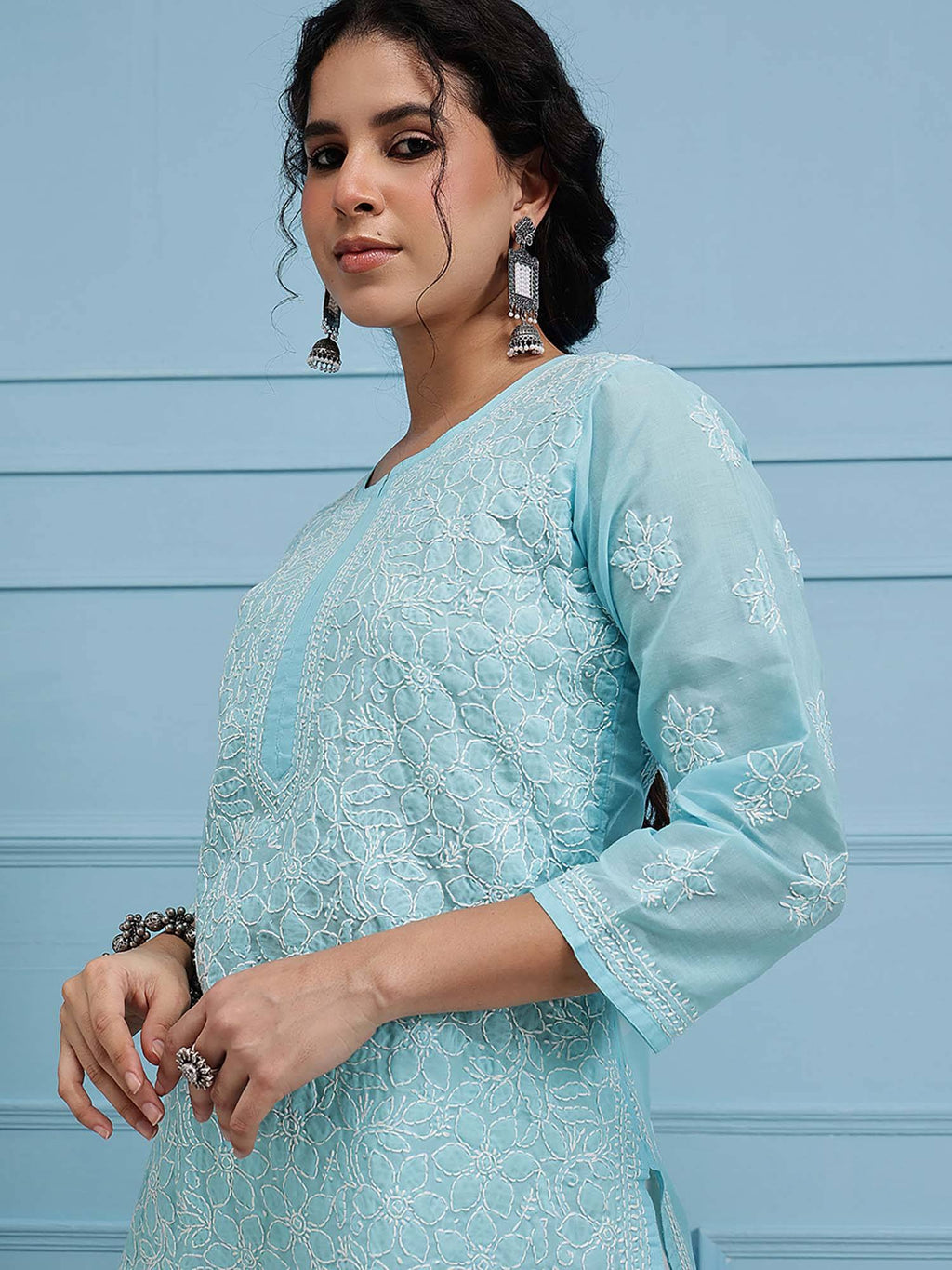 Hand Embroidered White Cotton Lucknowi Chikan Kurta (XS) (A411181) | KDG - view 60