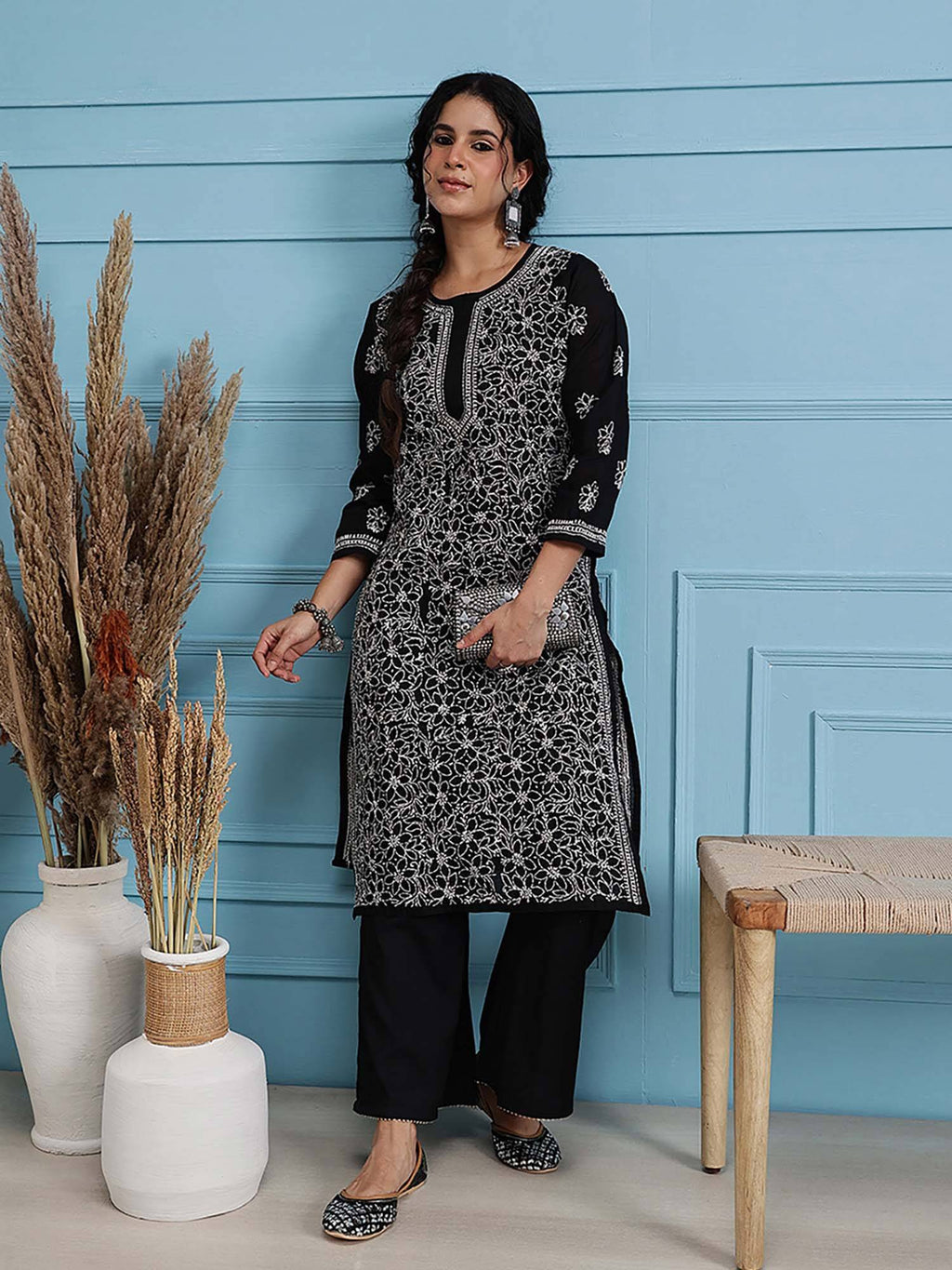 Hand Embroidered White Cotton Lucknowi Chikan Kurta (XS) (A411181) | KDG - view 48
