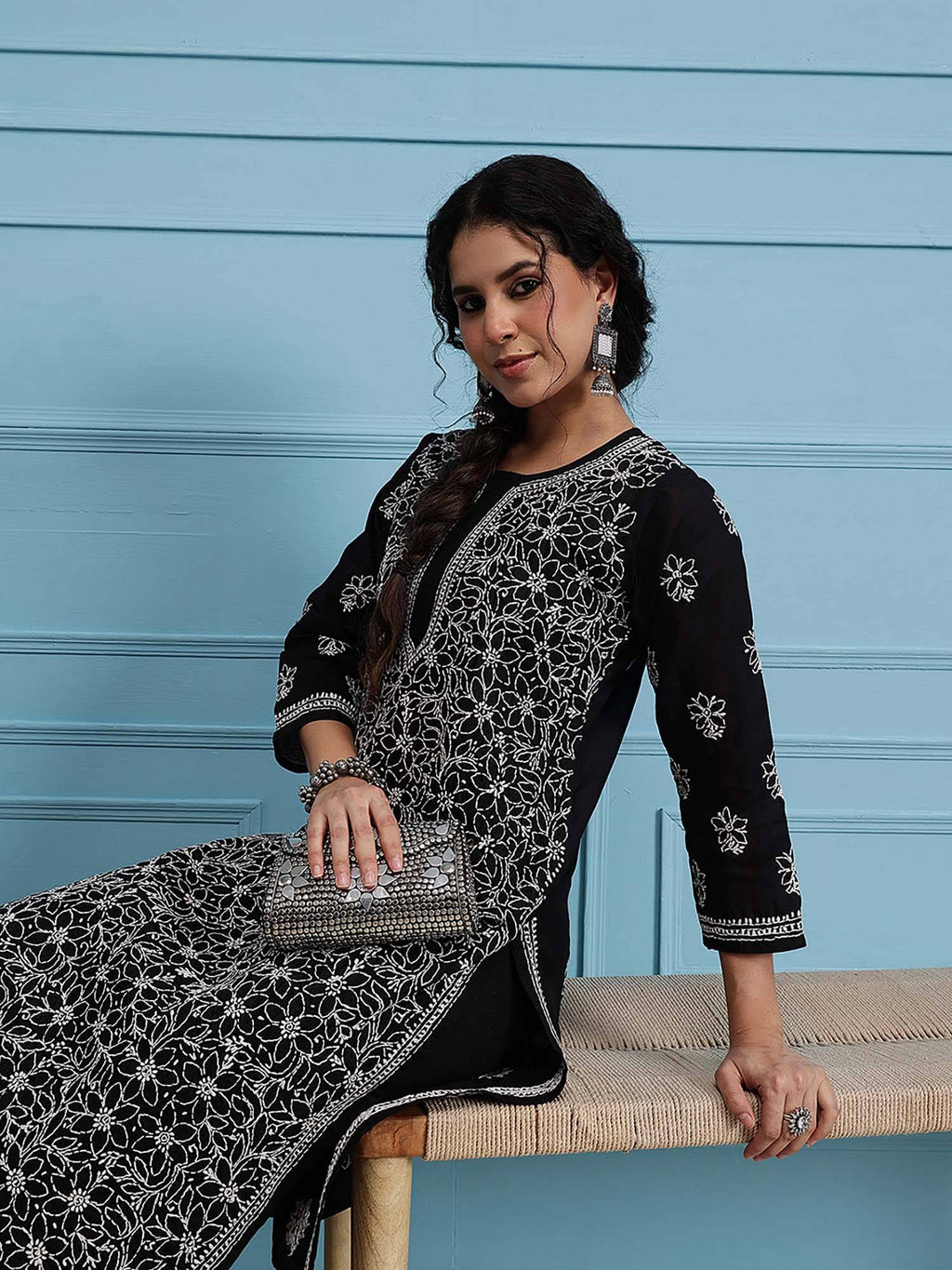 Hand Embroidered White Cotton Lucknowi Chikan Kurta (XS) (A411181) | KDG - view 49