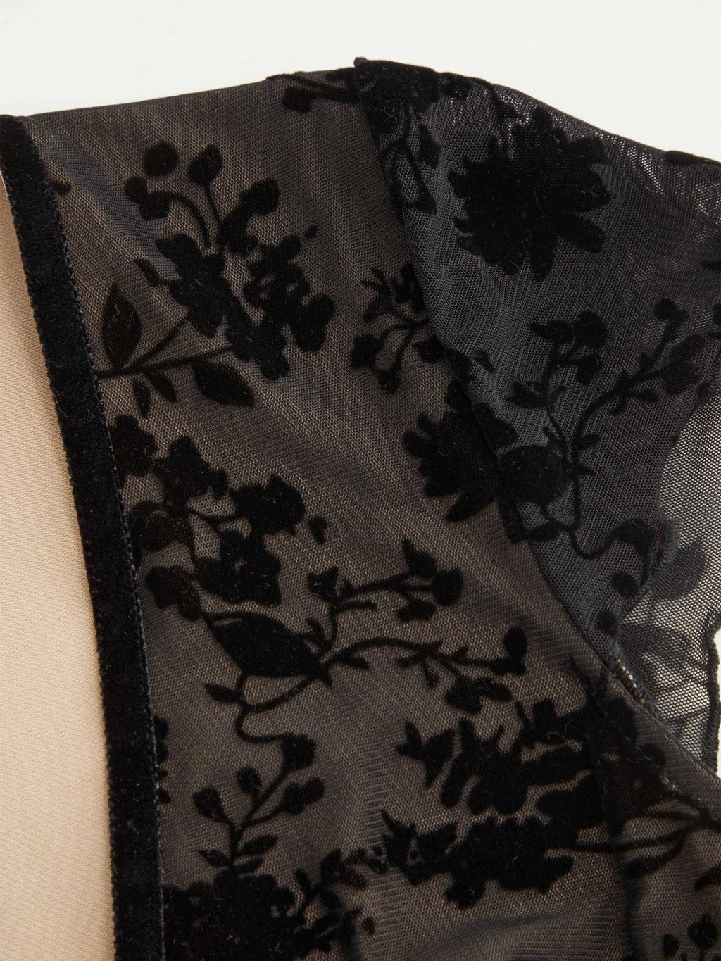 Mesh V-neck Floral Bow Mini Dress | D56 - view 10