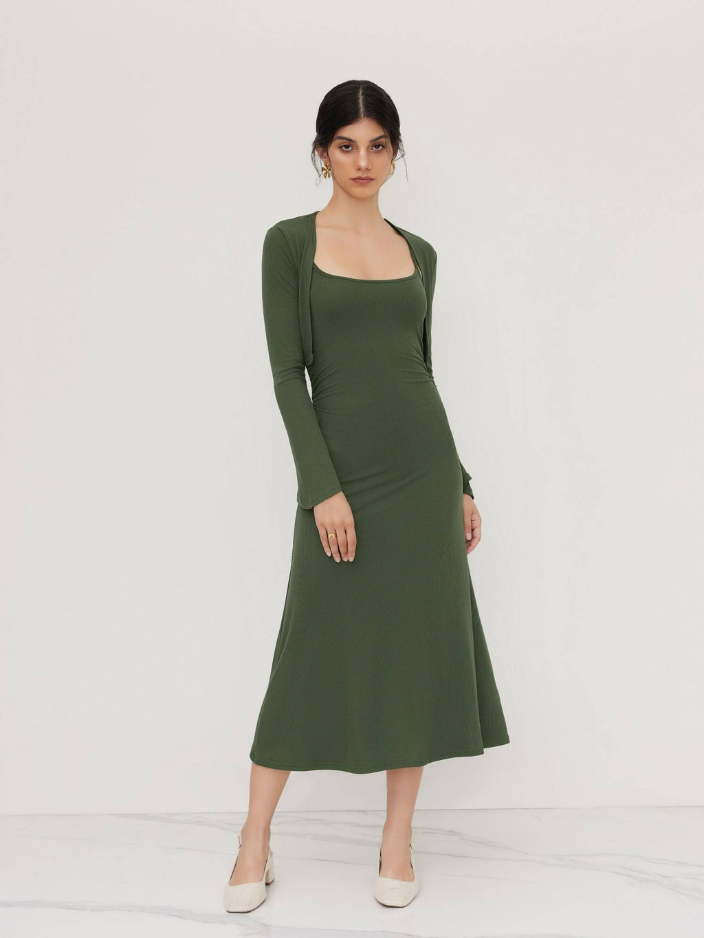 Ruched Solid Cami Maxi Dress & Solid Long Sleeve Shrug | D56 - view 8