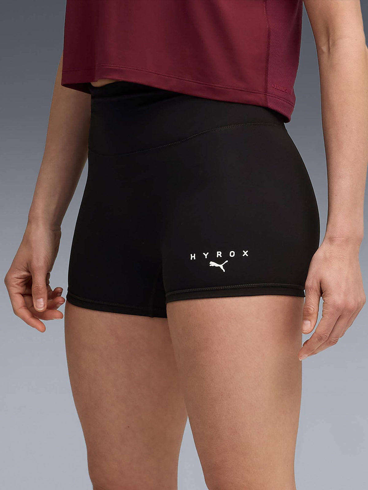 Black Solid Mid Waist Fitted Short - view 2