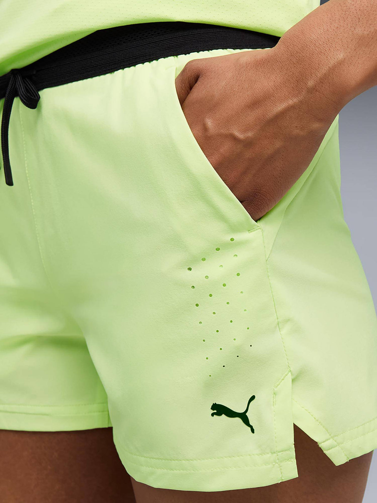 Green Solid Mid Waist Regular Short - view 2