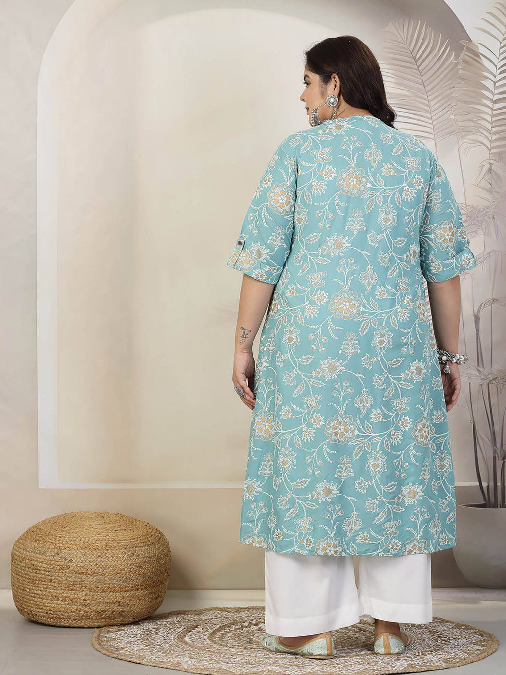 Women Plus Size Mauve Floral Printed Rayon A-Line Kurta | U3S - view 8