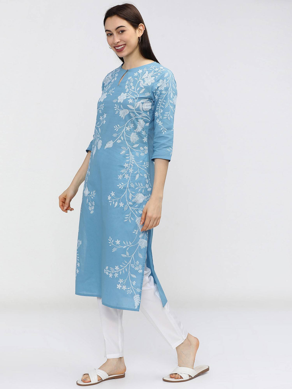 Women Blue Floral Printed Keyhole Neck Kurta | FY93 - view 3