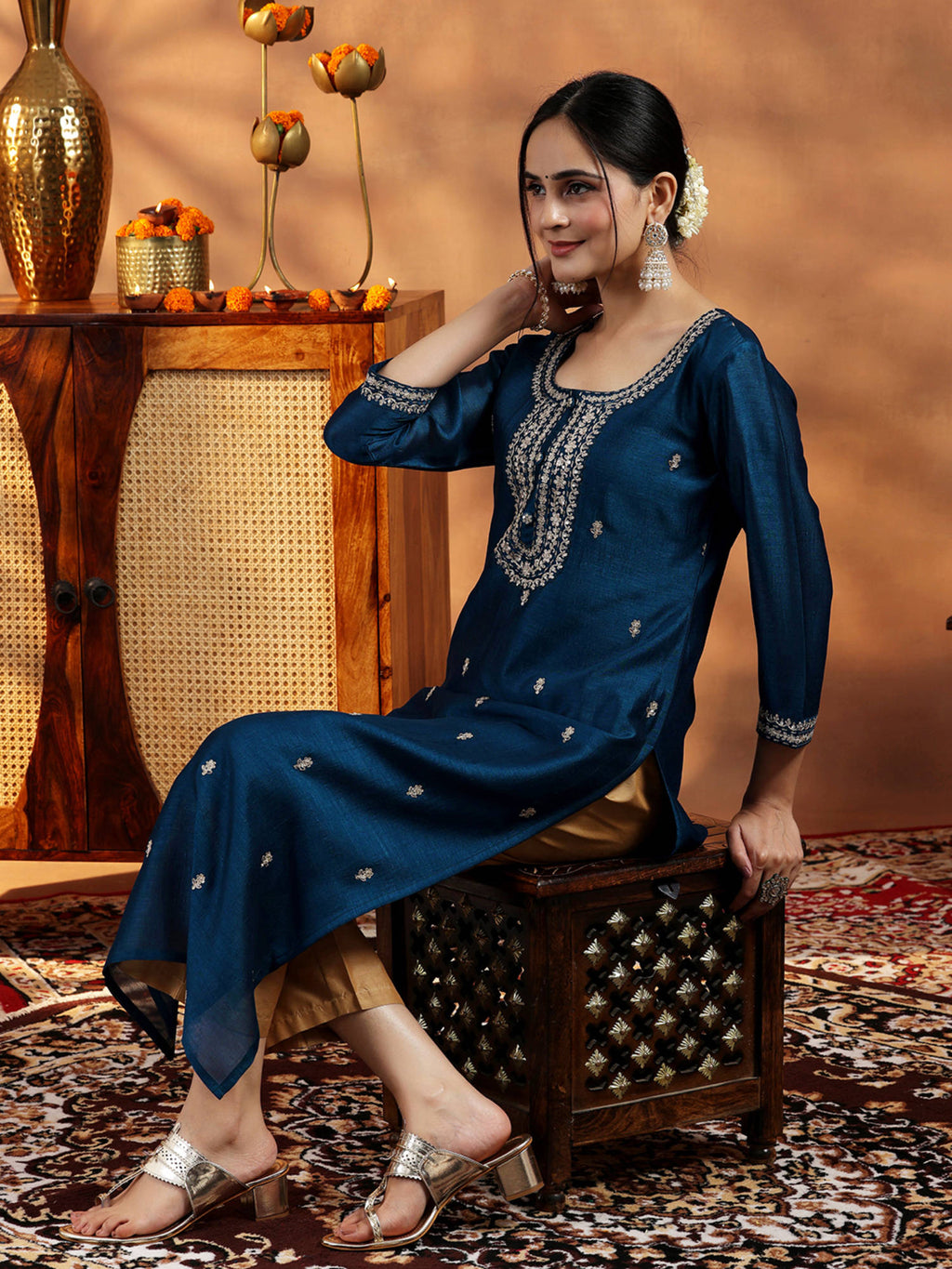 Maroon Embroidered Silk Straight Kurta | U3S - view 12