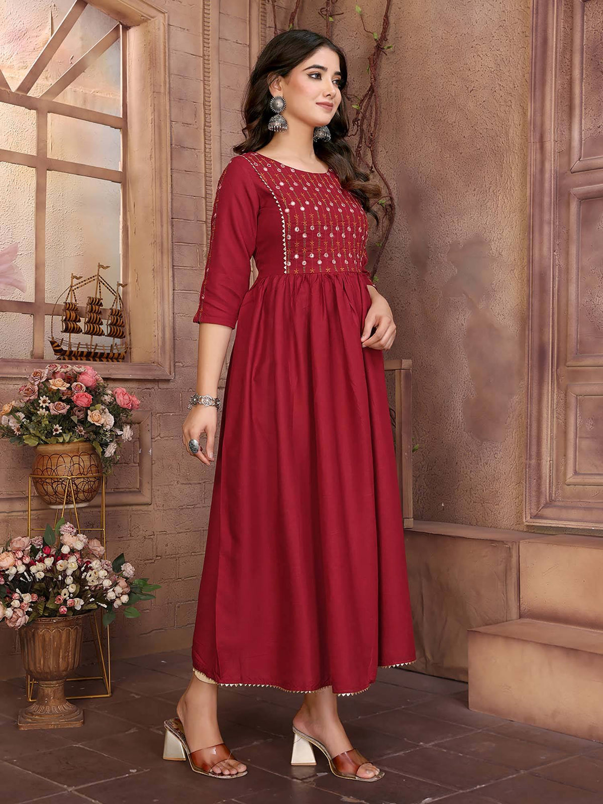 Women Maroon Rayon Embroidered Calf Length Anarkali Kurta | U3S - view 3