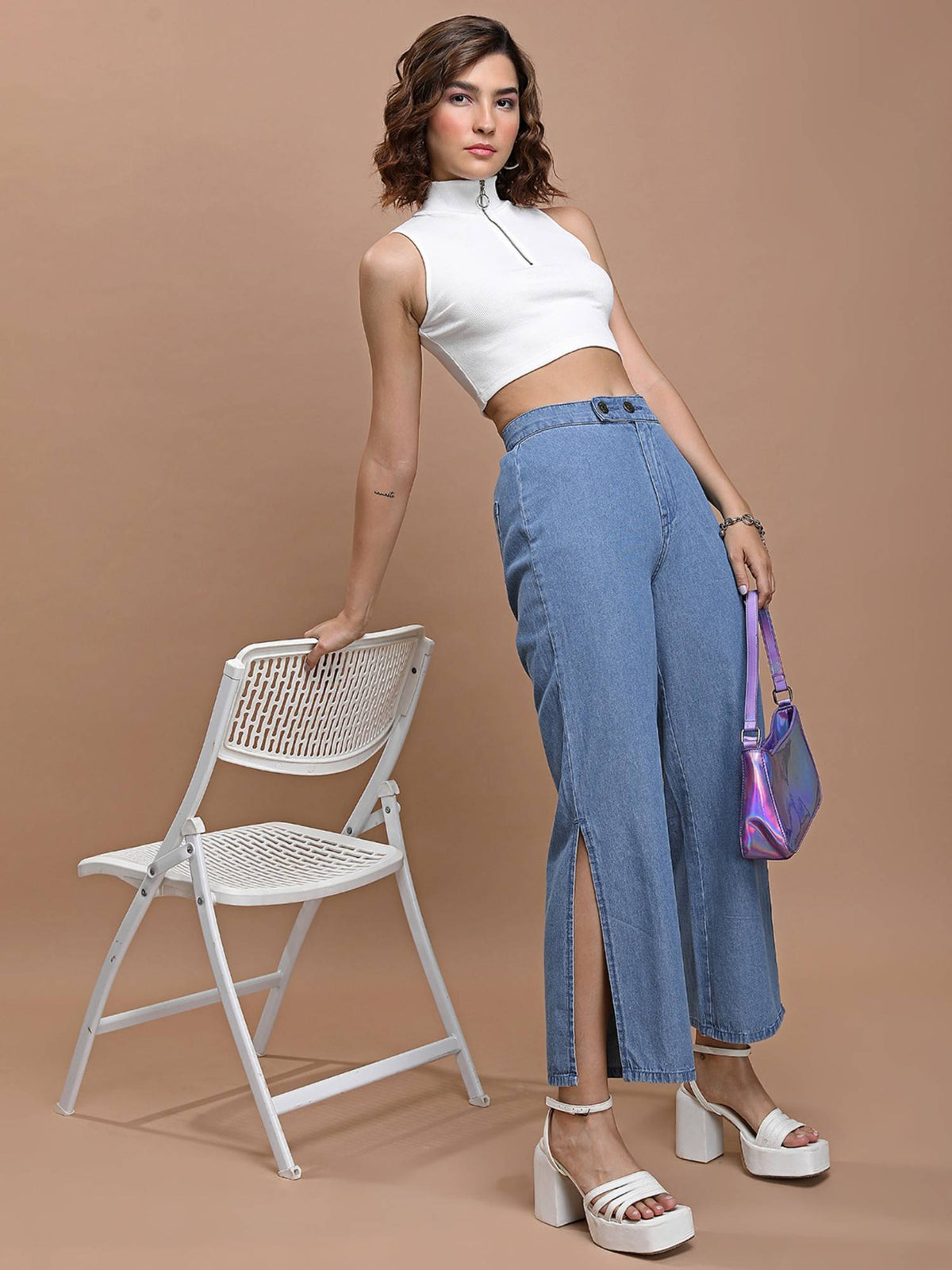 Women Mid-Rise Clean Look Relaxed Fit Light Fade Jeans | RF89 - view 3