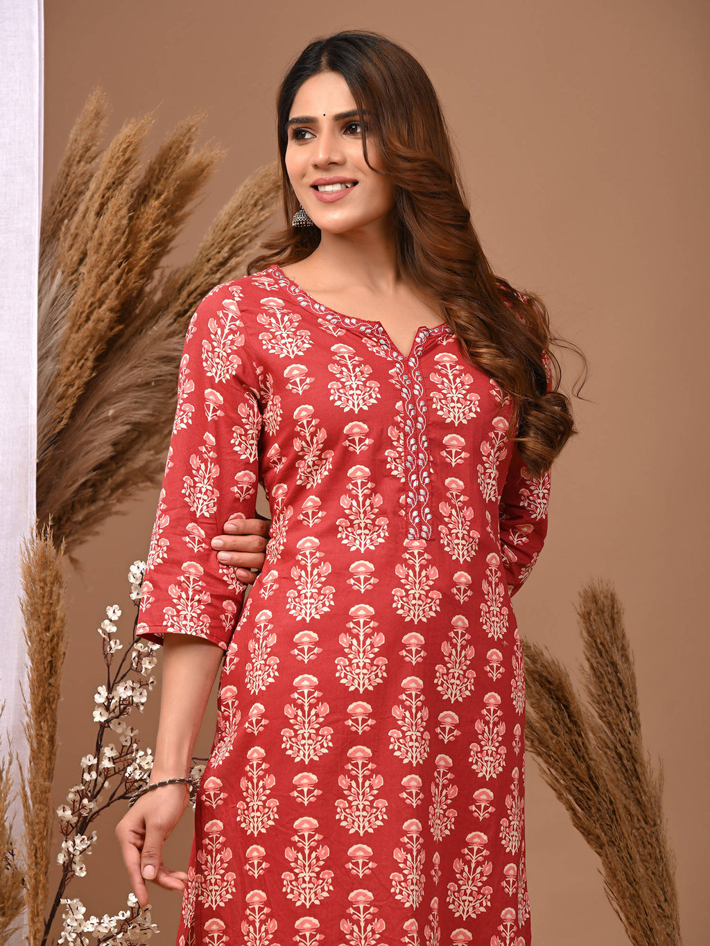 Women Ethnic Motifs Printed Straight Kurta | U3S - view 2