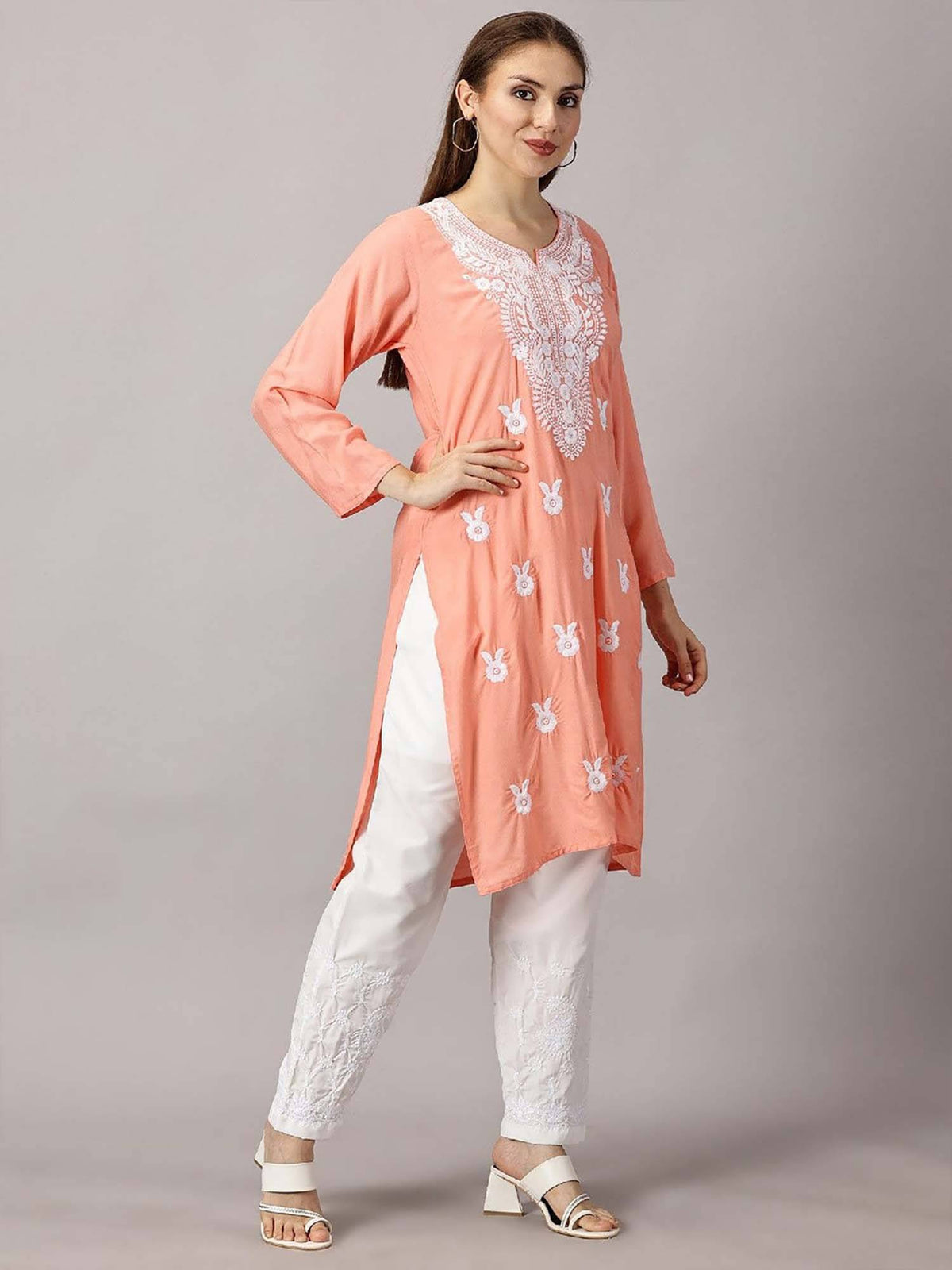Women Red Floral Embroidered Straight Kurta | KDG - view 17