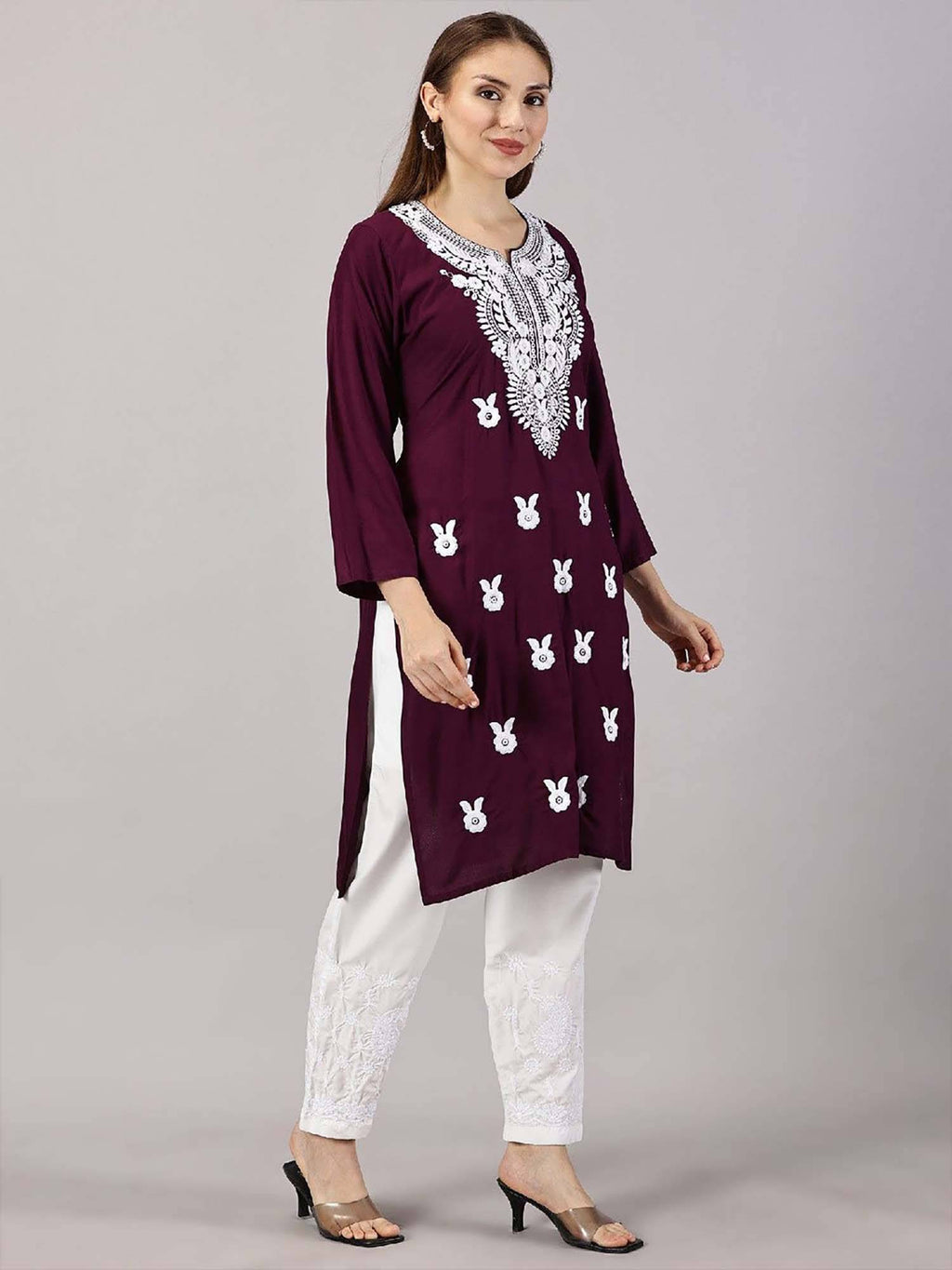 Women Red Floral Embroidered Straight Kurta | FY93 - view 29