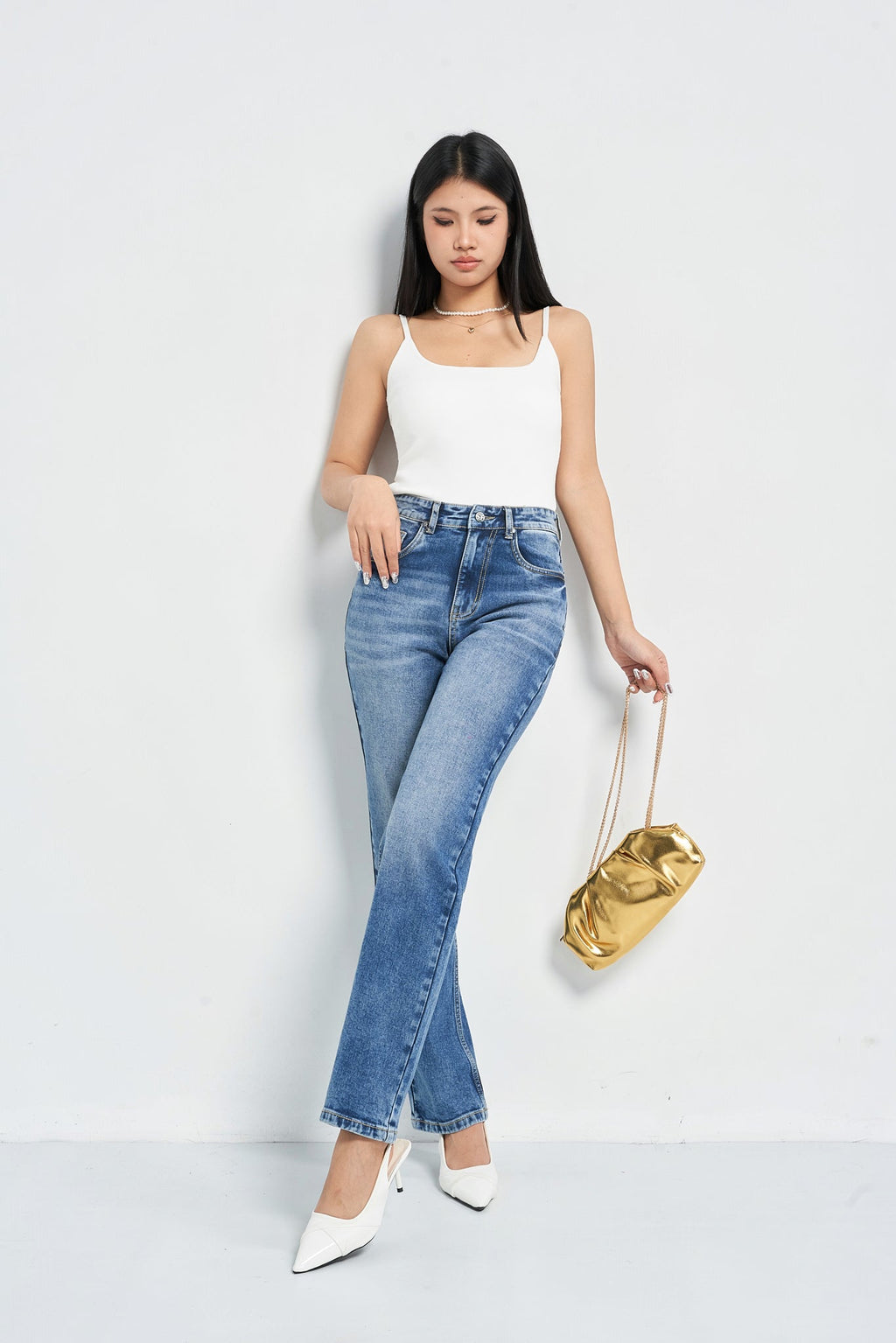 Sleek Tailored Straight Fit Jeans