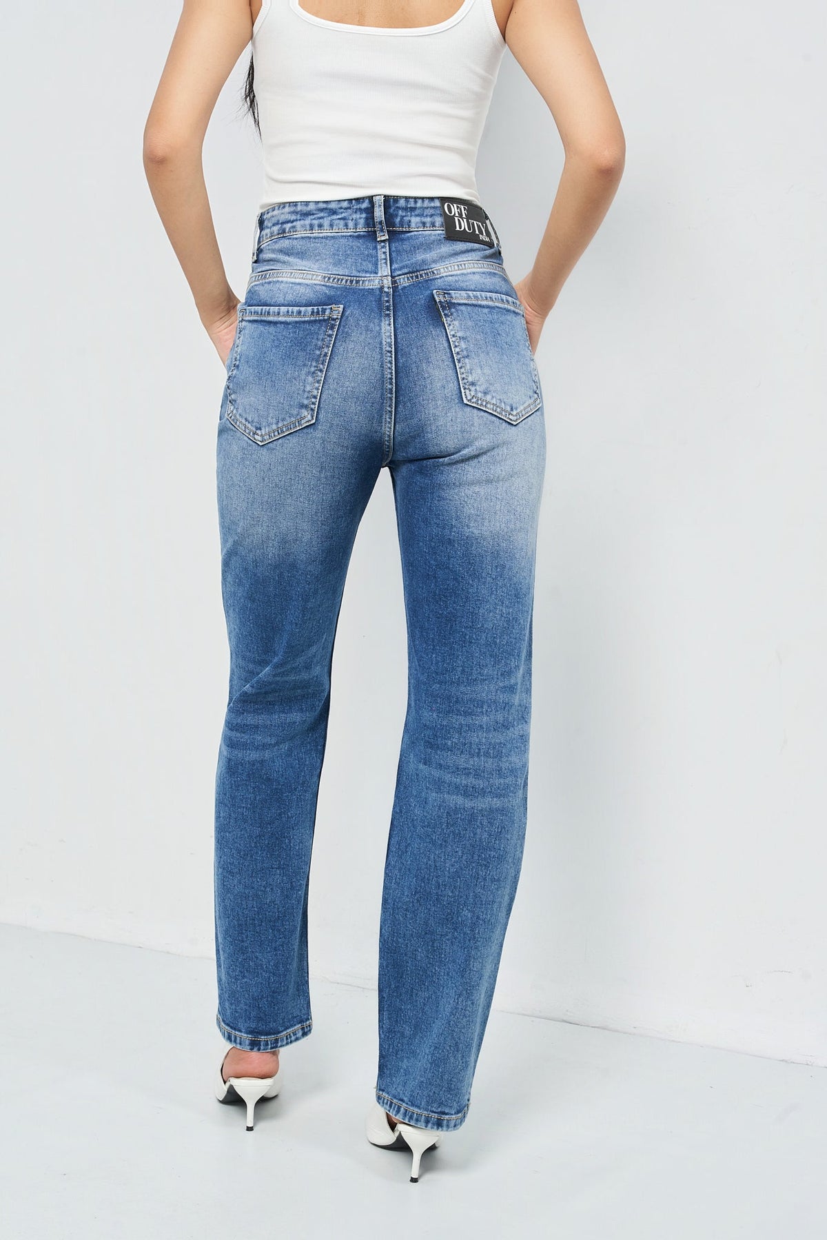 Sleek Tailored Straight Fit Jeans