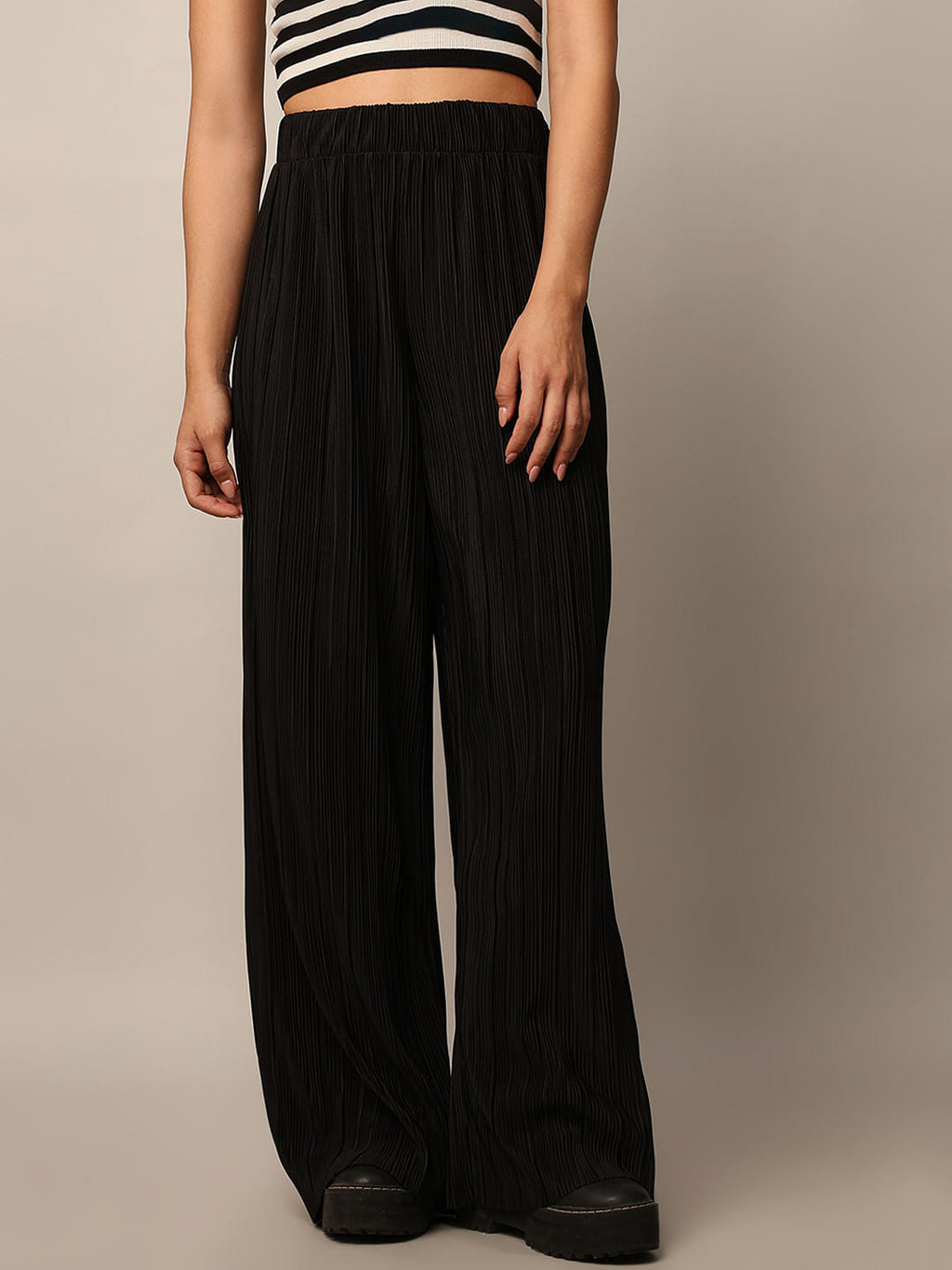 Black Textured Pant