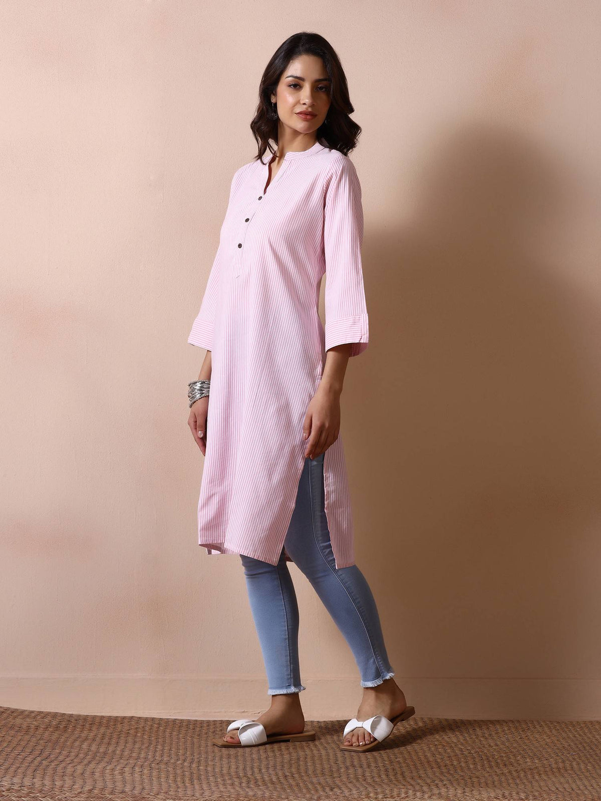 Women Poly Cotton Pink Yarn Dyed Striped Straight Kurta | KDG - view 3