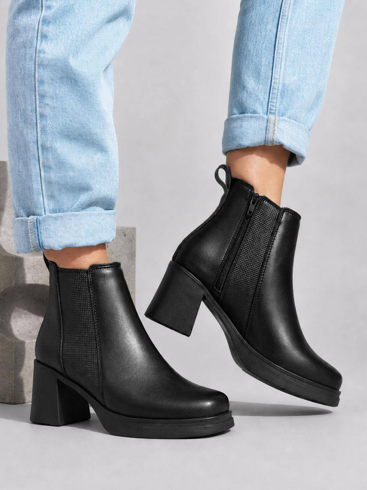 Women Black Boots | BT61 - view 1