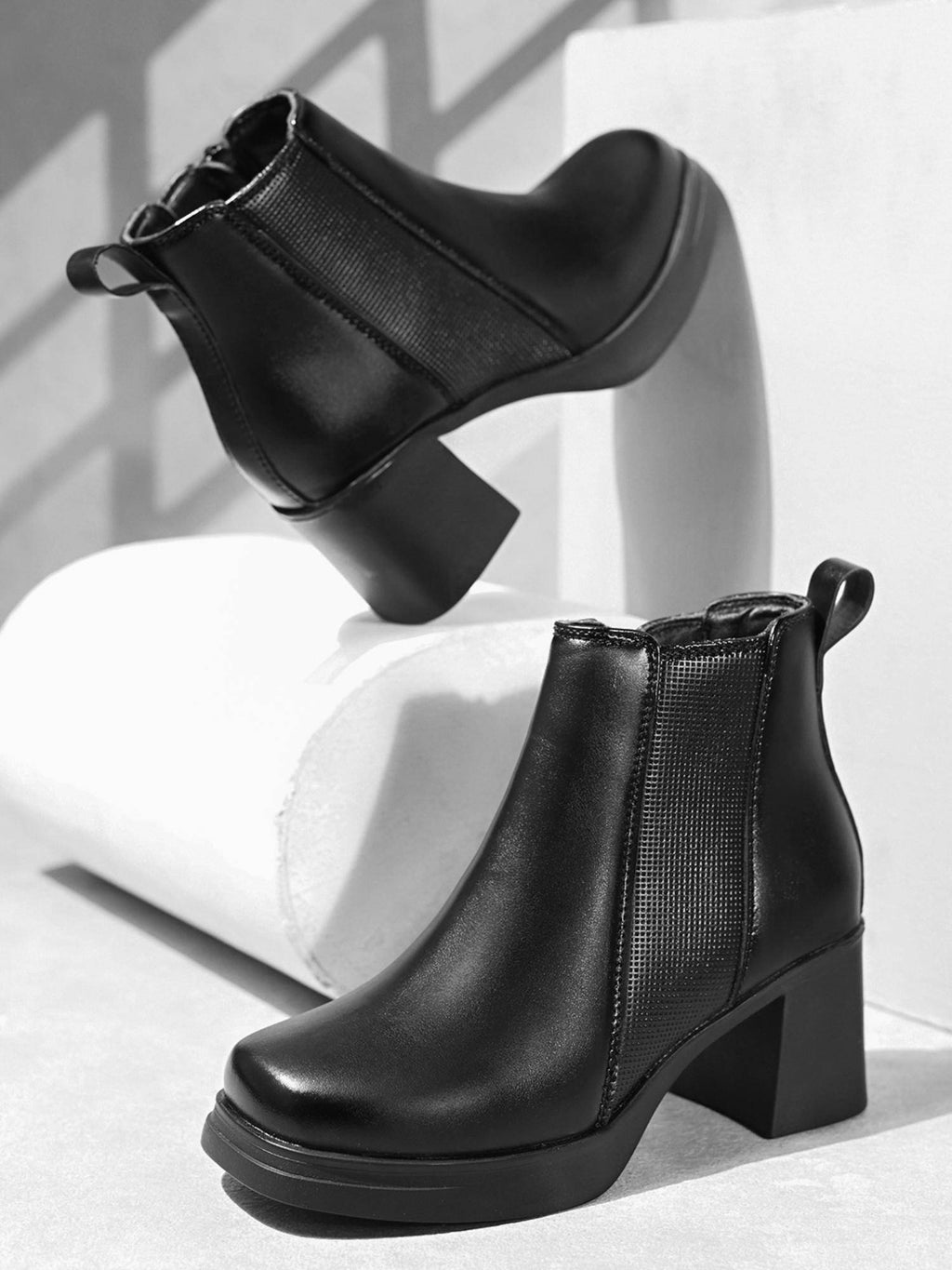 Women Black Boots | BT61 - view 2