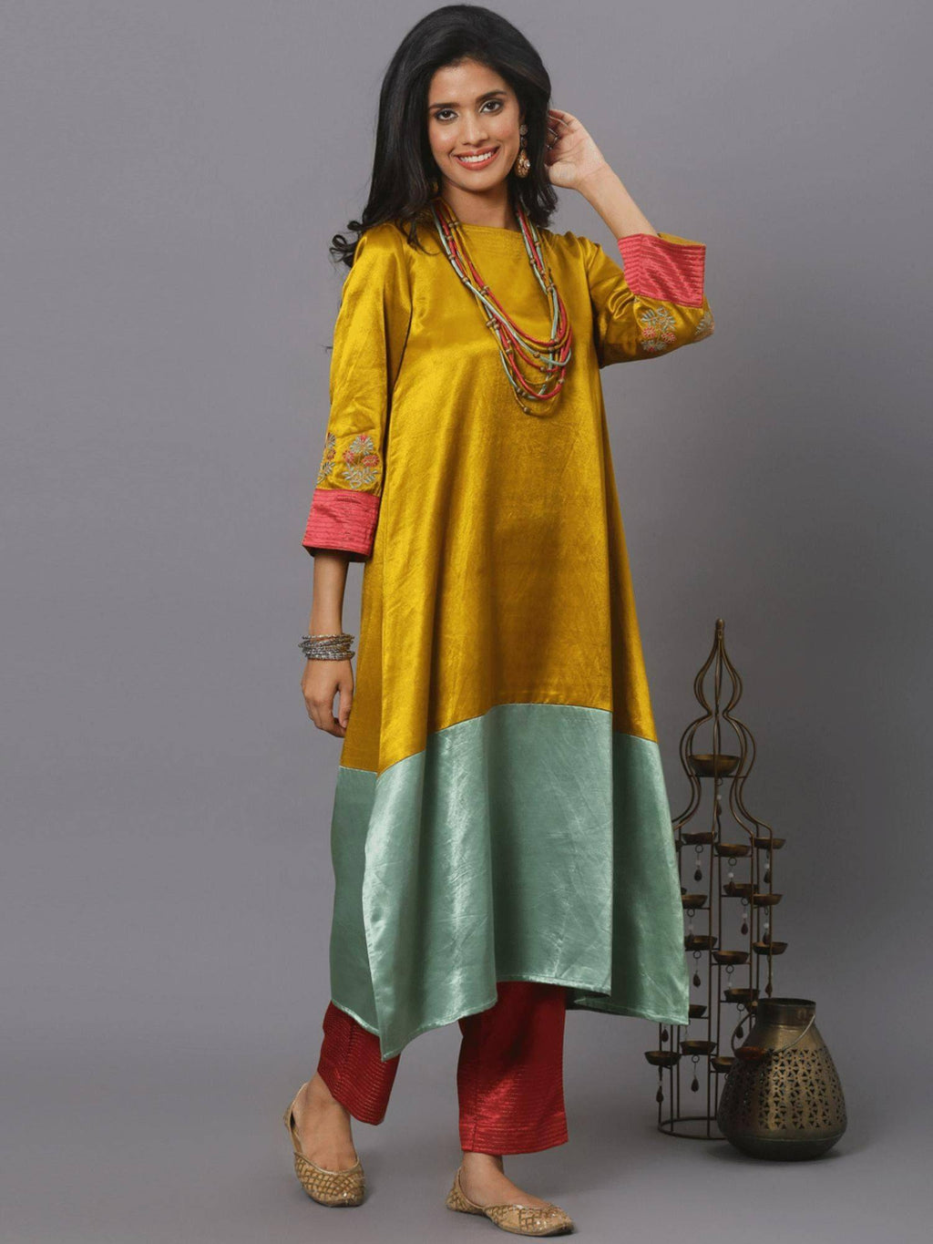 Color Block Mashru Silk Embroidered Sleeves Kurta | KDG - view 7