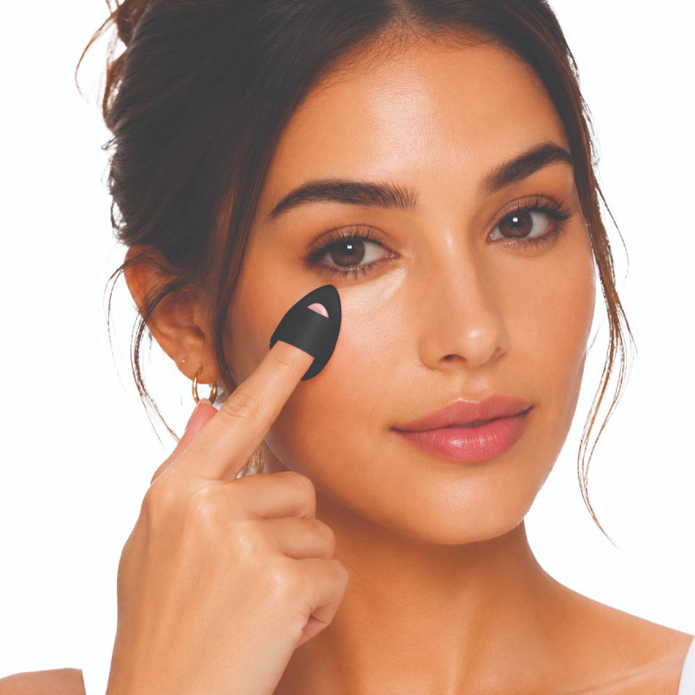 Makeup Applicator Trio - 1 Pizza Puff 1 Finger Puff & 1 Mini Blender (Mixed Colours) | C83 - view 7