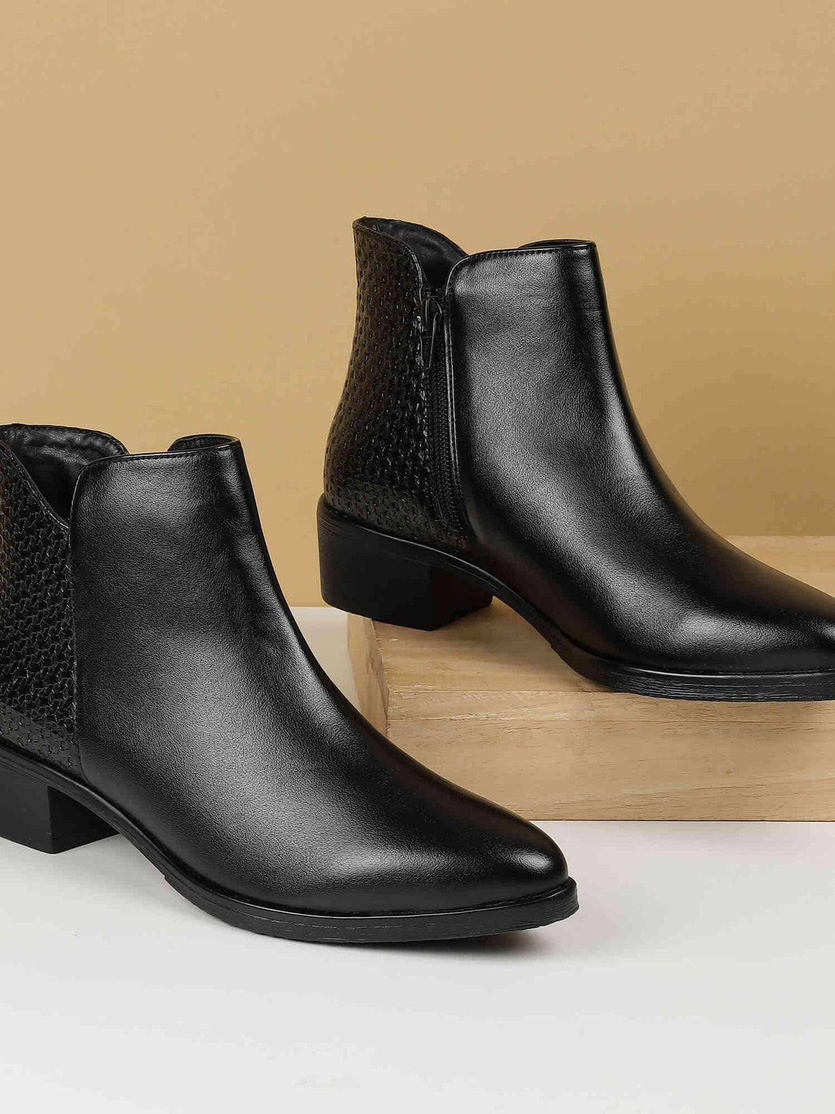 Women Black Casual Boots | BT61 - view 1