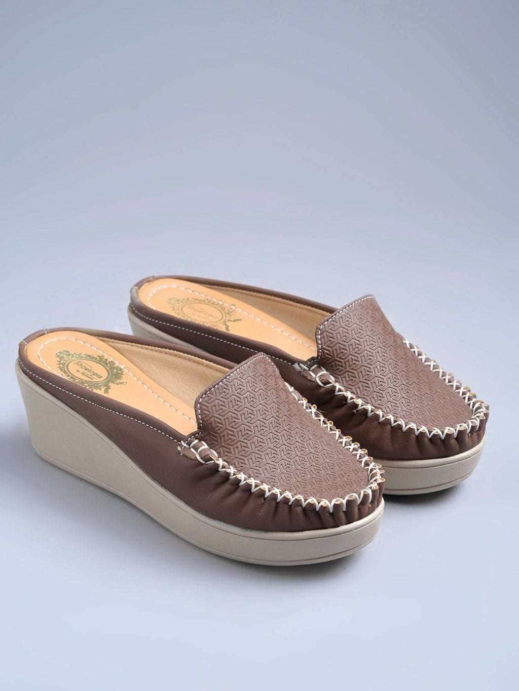 Women Brown Textured Mules Heels | H78 - view 4