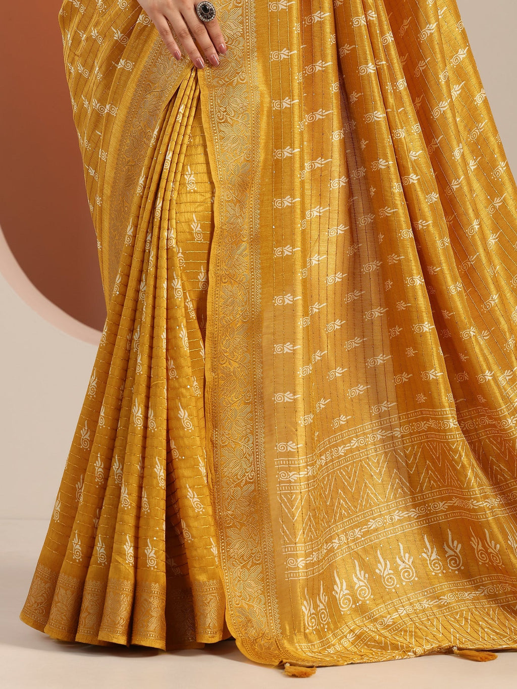 Libas Mustard Printed Silk Blend Saree With Unstitched Blouse Piece S45