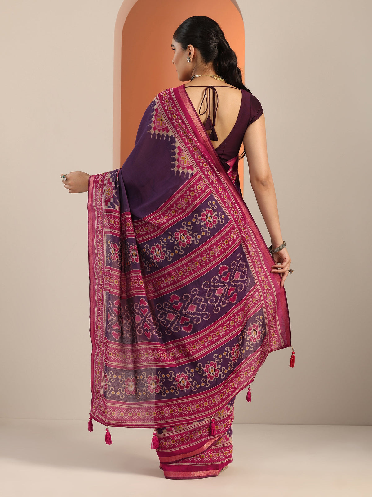 Libas Purple Solid Cotton Blend Saree With Unstitched Blouse Piece
