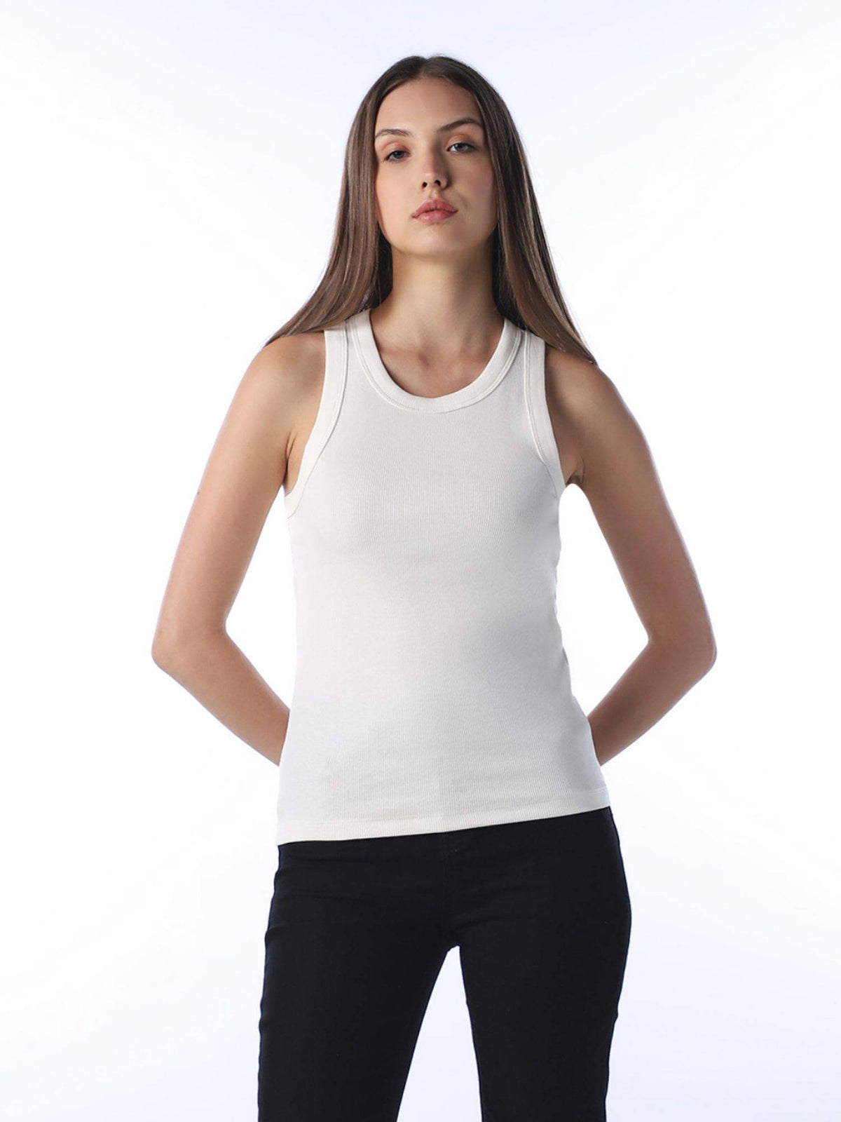 Women's Solid Slim Fit White Top | O24 - view 3