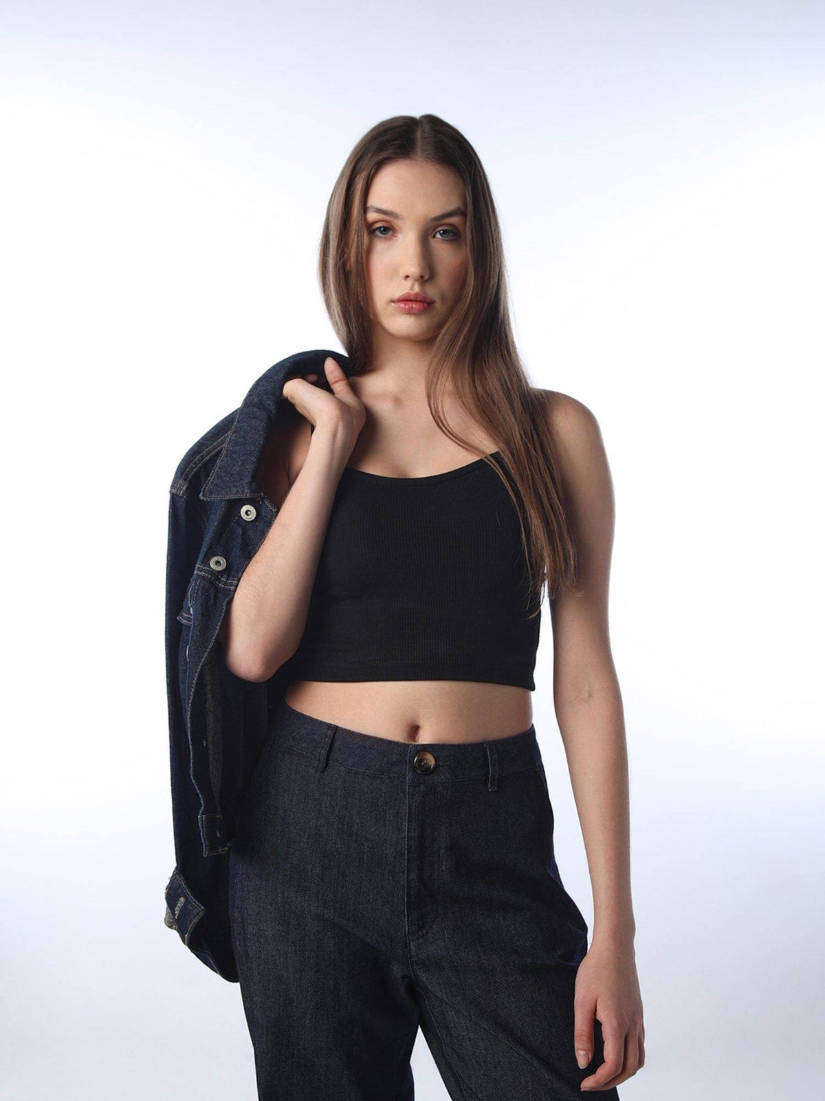 Women's Solid Regular Fit Black Crop Top | O24 - view 3