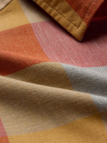 Buy Plaid: Autum Gaze Men Relaxed Shirts Online C76