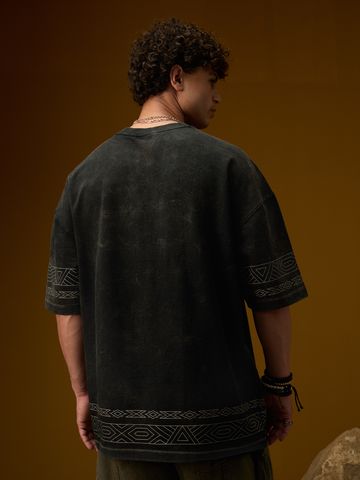Buy Nomad: Compass Oversized T-Shirts Online OS23