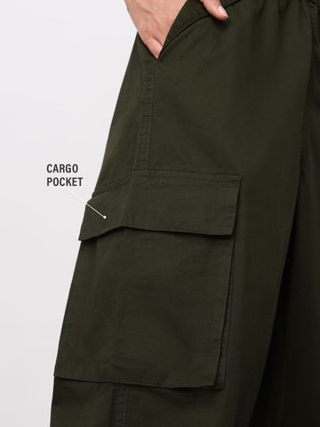 Parachute Pants: Hunter Green Women Cargo Joggers JB65