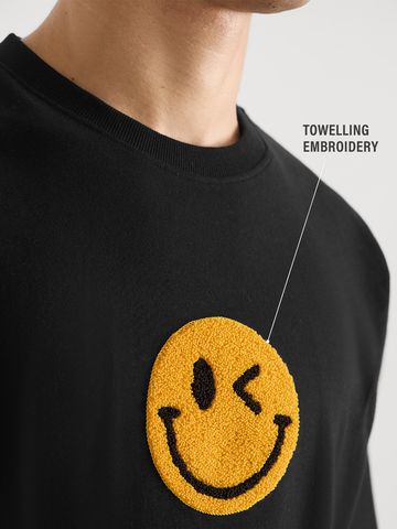 Buy Smiley: Winkle Oversized T-Shirts For Men Online OS23
