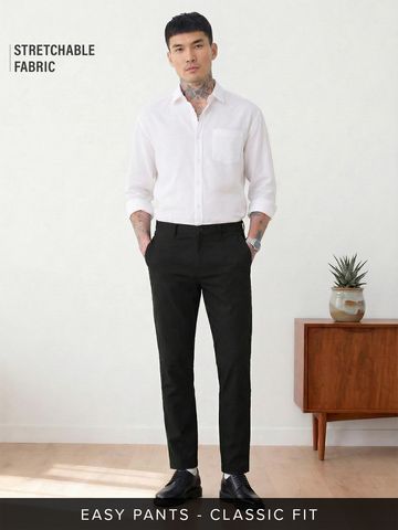 Buy Cargo Shorts: Phantom Black Men Cargo Shorts Online F56